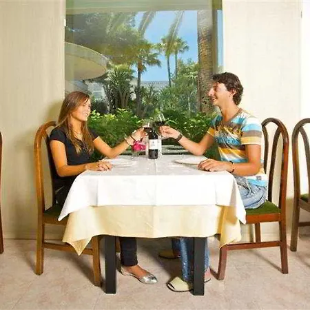 Oleander Otel